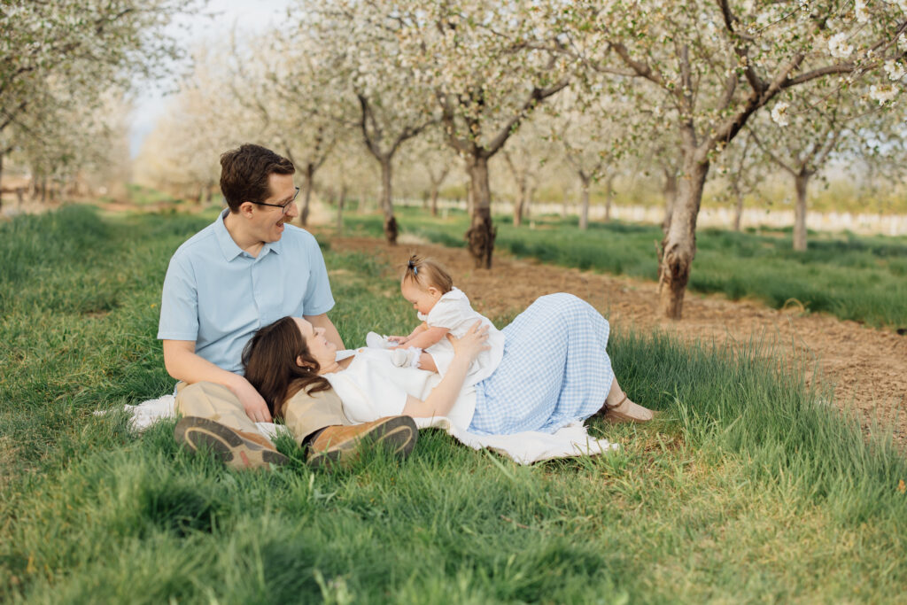 Spring orchard blossom photo session