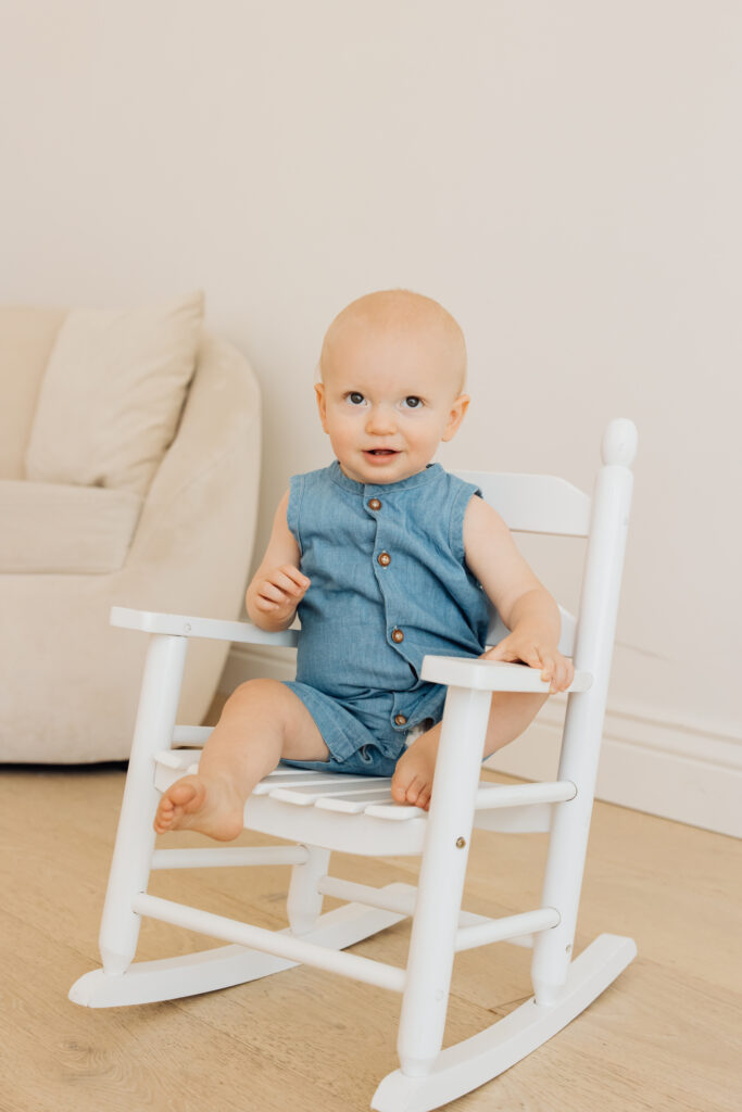 Family photography in White Space studio, Provo Utah.